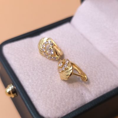 Bông tai nữ sỉ BTSU039 9 Bông tai nữ sỉ BTSU039 Tháng 6