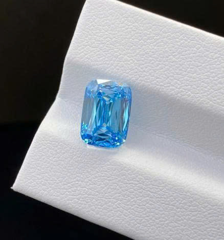Kim cương Fancy Intense Blue CVD Tháng 6