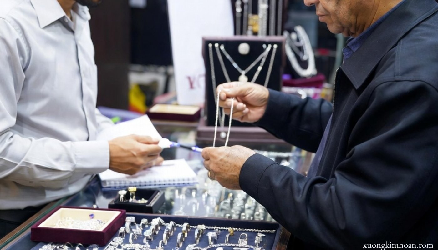 thu mua bạch kim giá bao nhiêu tiền